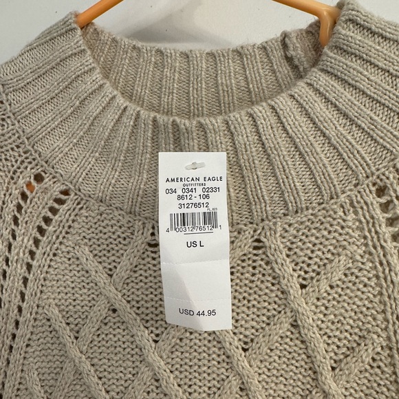 NWT American Eagle Sweater - Picture 2 of 2
